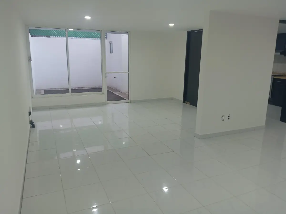 Casa en venta en Fuentes de Saint Germaint, San Pedro Cholula — foto 1 de 8