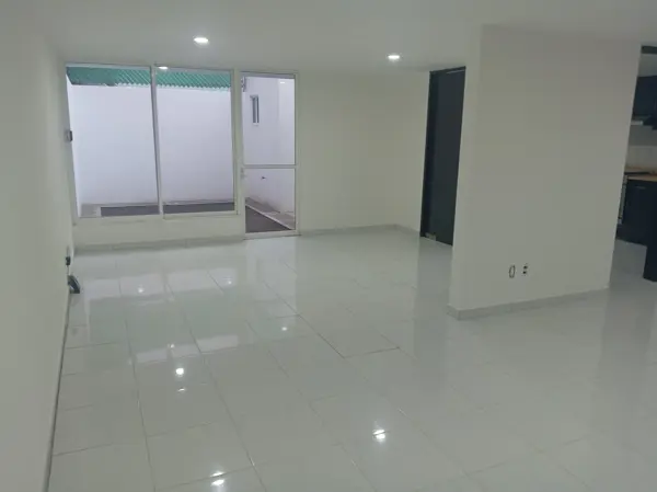 Casa 3 recámaras en fraccionamiento cerrado con vigilancia enfrente de la Udlap