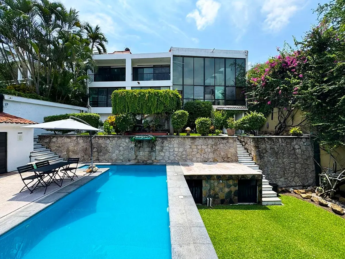 Casa en venta en Tequesquitengo, Jojutla — foto 1 de 18