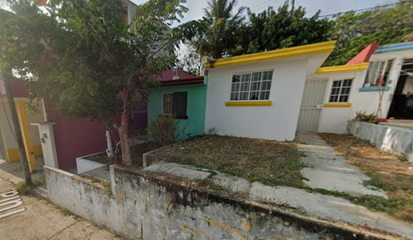 Casa en venta en Jardines de California, Coatzacoalcos — foto 2 de 3