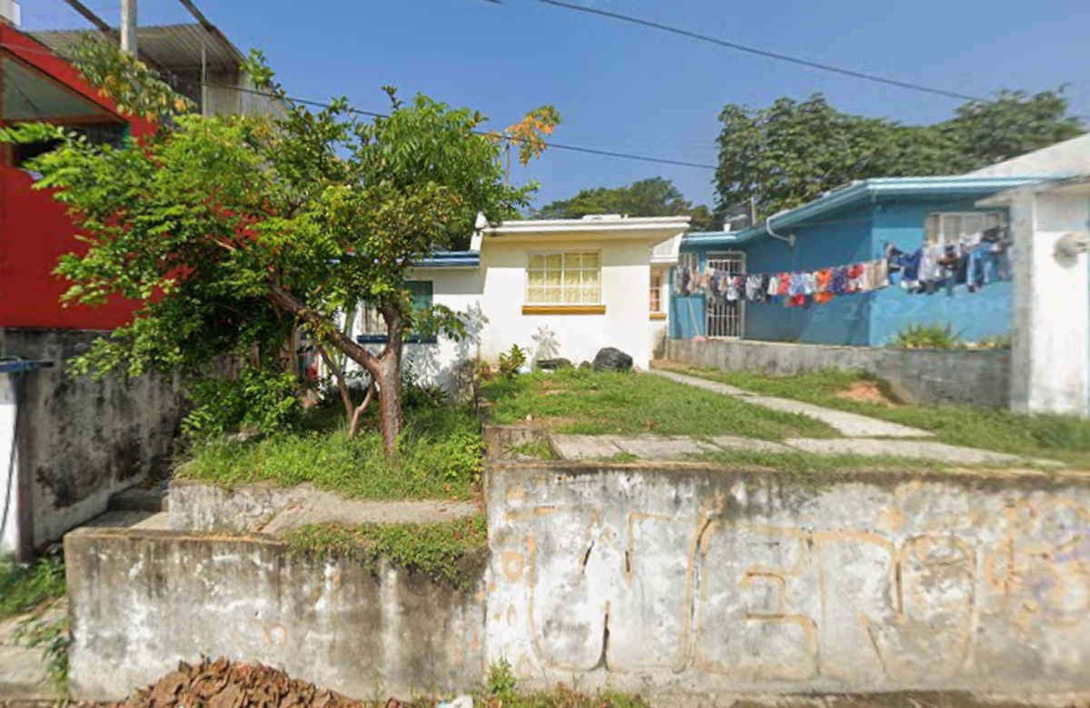 Casa en venta en Jardines de California, Coatzacoalcos — foto 1 de 3