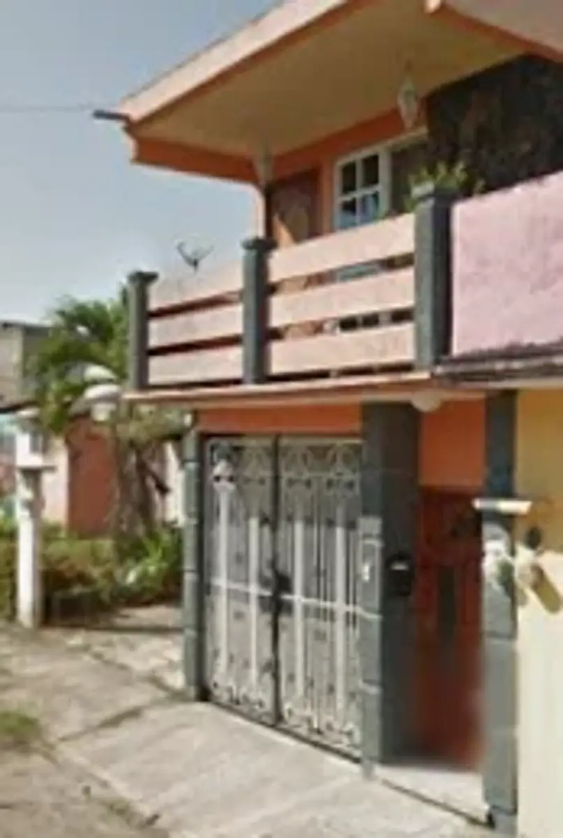 Casa en venta en Jardines de Tlalcualeya, Minatitlán — foto 1 de 6