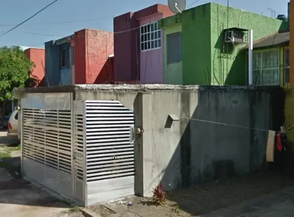 Casa en venta en Jardines de Tlalcualeya, Minatitlán — foto 2 de 7