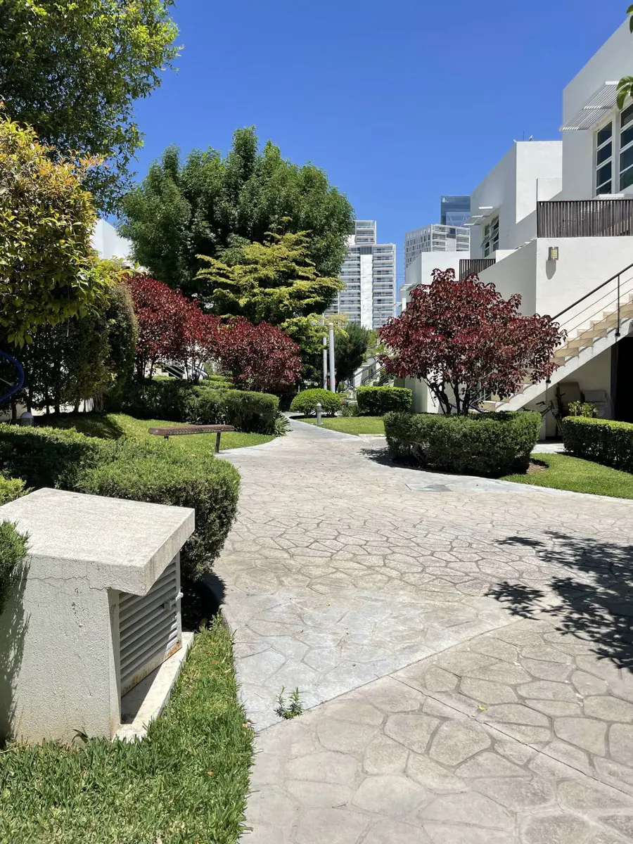 Casa en renta en Chapalita Sur, Zapopan — foto 1 de 5