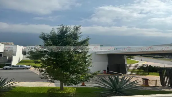 Casa en renta en Puerta de Hierro, Monterrey — foto 3 de 19