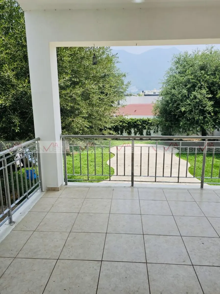 Casa en renta en Yerbaniz, Santiago — foto 1 de 20
