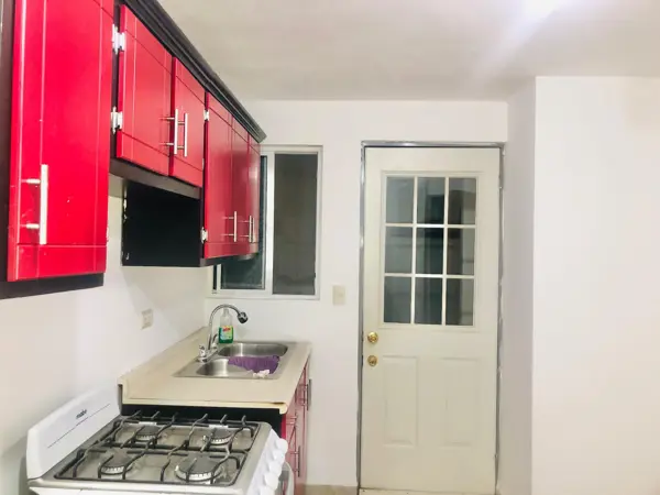 Casa en renta en Cerradas de Santa Rosa, Apodaca — foto 3 de 16
