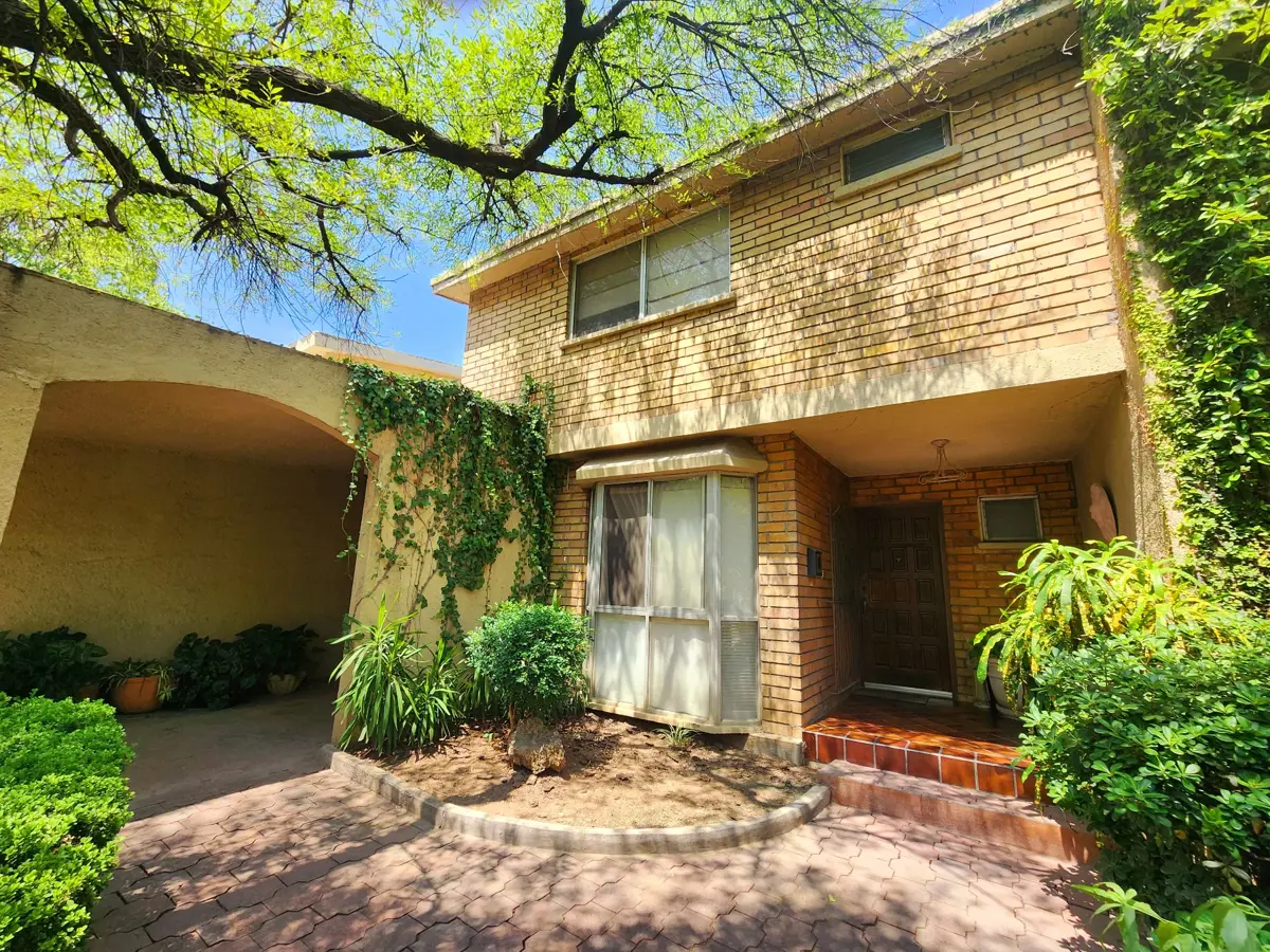 Casa en venta en San Pedro Garza García Centro, San Pedro Garza García — foto 1 de 8
