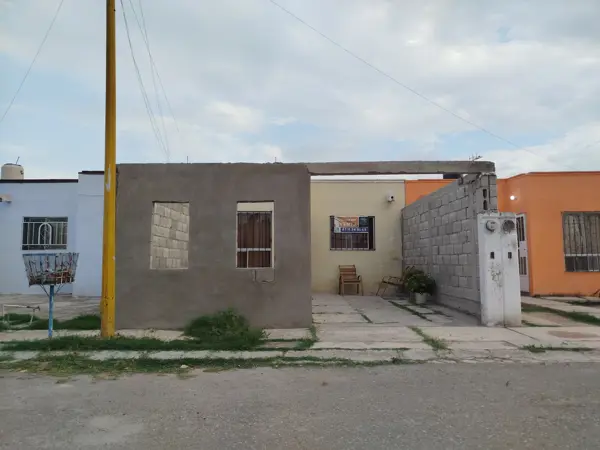 CASA EN VENTA EN MIRAVALLE