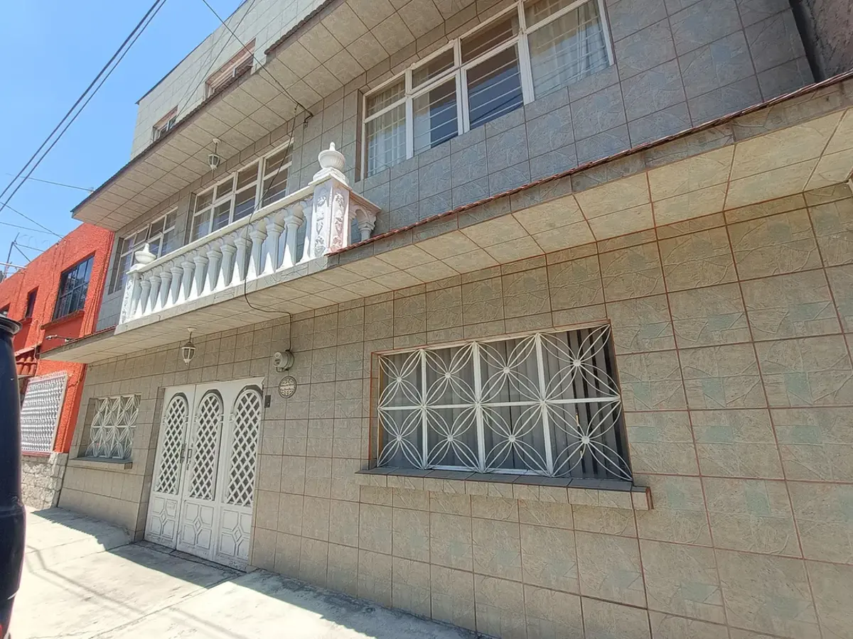 Casa en venta en San Felipe de Jesus, Gustavo A. Madero — foto 1 de 42