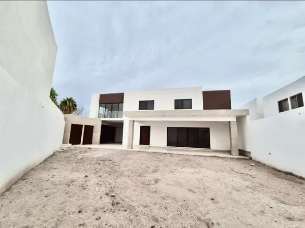 Casa en venta en Villas del Renacimiento, Torreón — foto 2 de 19