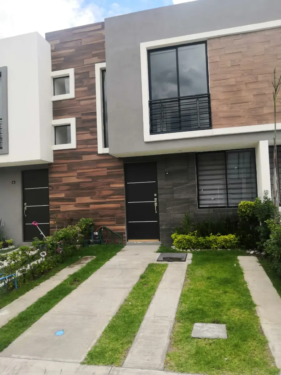 Casa en renta en San Francisco Ocotlán (Ocotlán), Coronango — foto 1 de 16