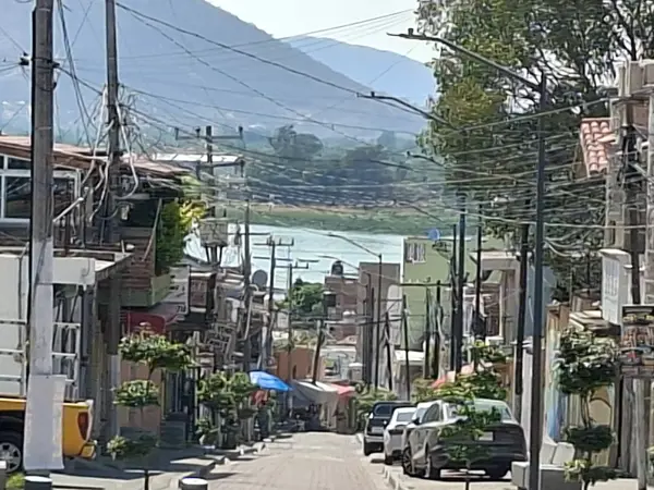Terreno en venta en Cajititlan, Tlajomulco de Zúñiga — foto 3 de 65