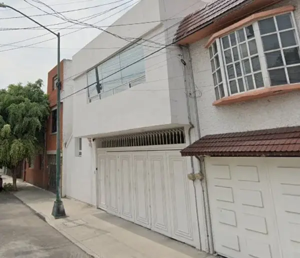 Casa en venta en Claveria, Azcapotzalco — foto 2 de 12
