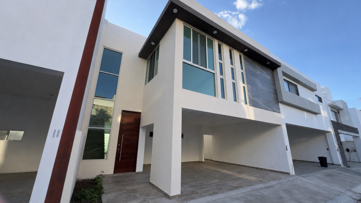 Casa en Venta en Los Nogales, Santiago, Nuevo León