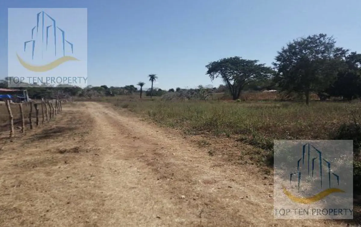 Terreno en venta en Aeropuerto Zihuatanejo, Zihuatanejo de Azueta — foto 1 de 4