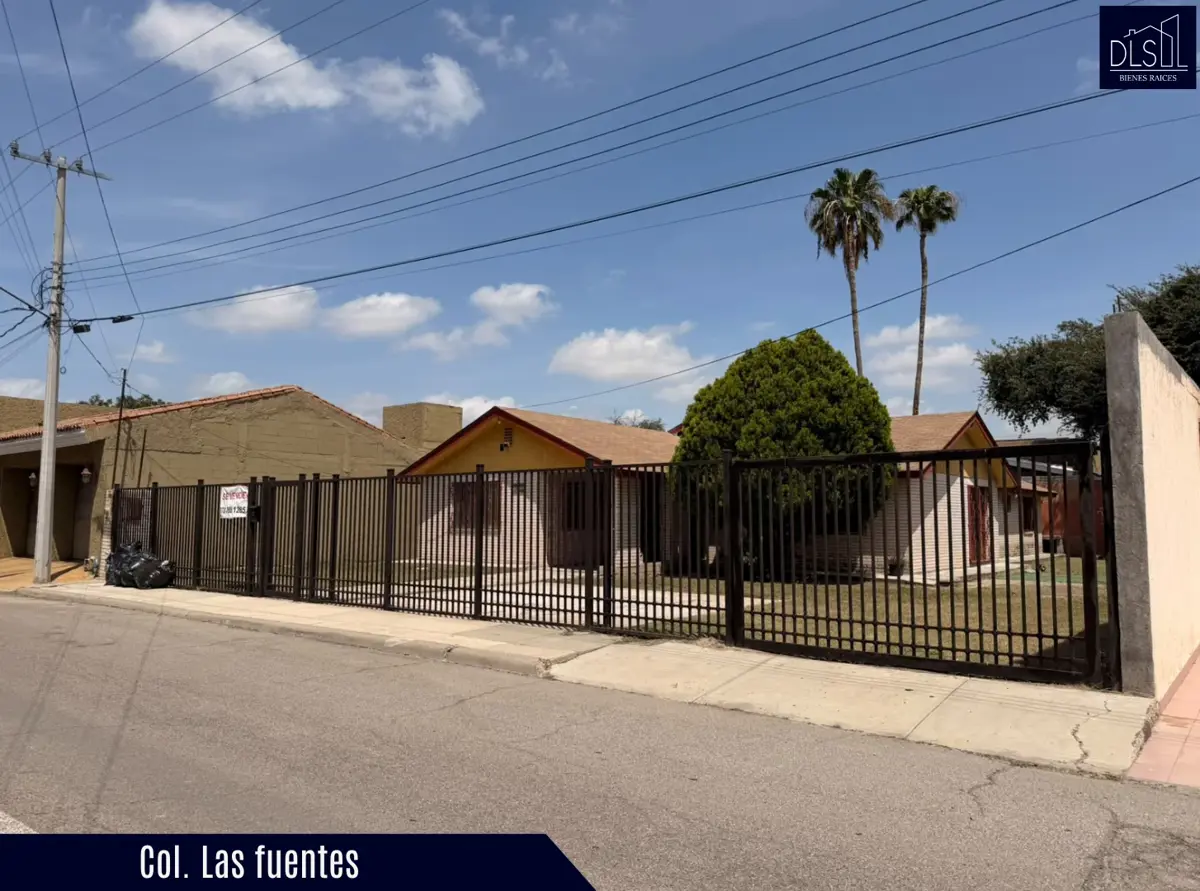 Casa en venta en Las Fuentes, Piedras Negras — foto 1 de 28