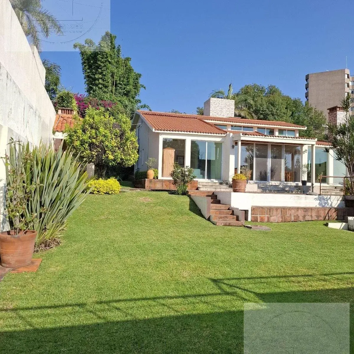 Casa en venta en Rancho Cortes, Cuernavaca — foto 1 de 37