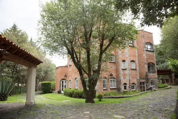 Casa en Venta con terrazas en San Buenaventura Tlalpan 4 recámaras
