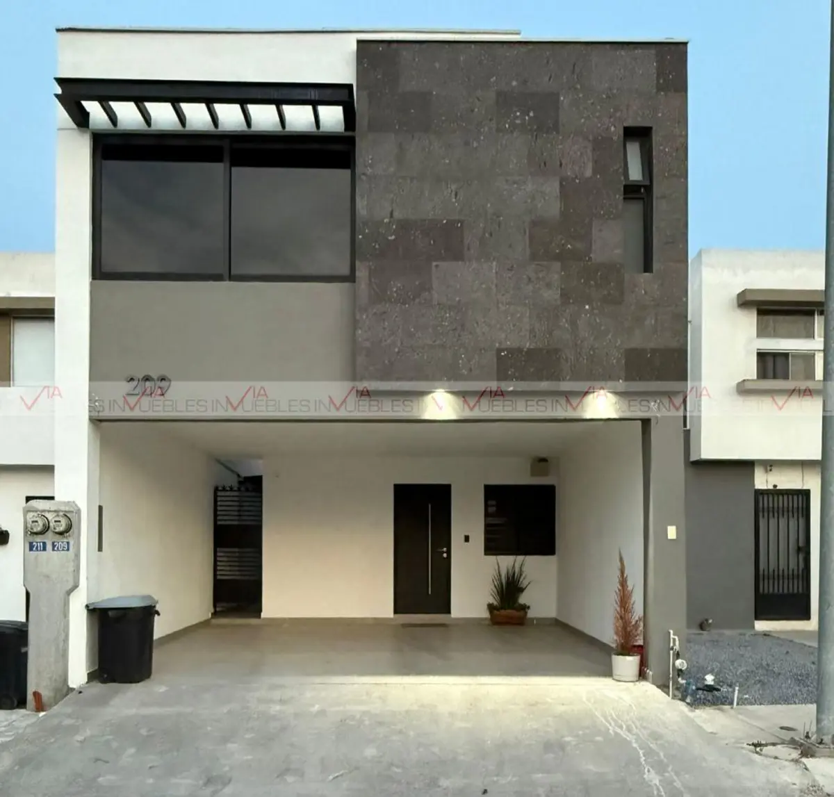 Casa en venta en Riviera del Sol, Juárez — foto 1 de 12