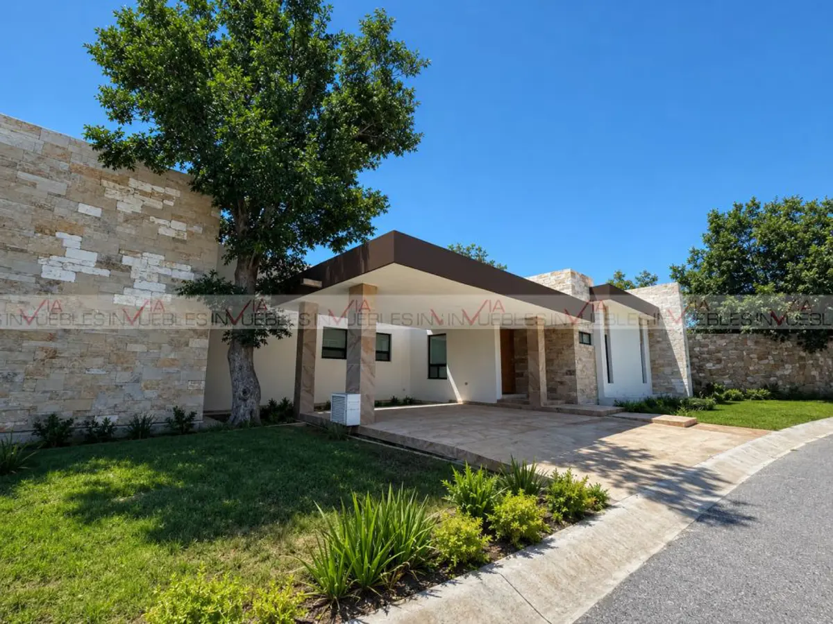 Casa en venta en Loma Blanca, Saltillo — foto 1 de 29