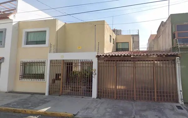 Casa en Ejecución Hipotecaria en Jardines de San Manuel, Puebla