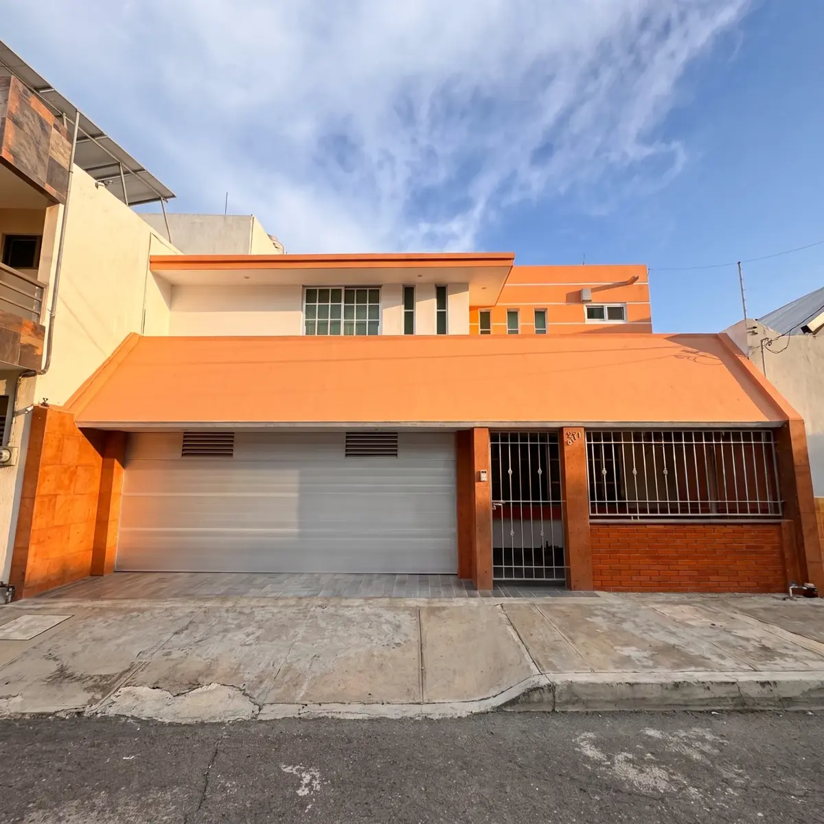 Casa en venta en Jardines de Mocambo, Boca del Río — foto 1 de 59