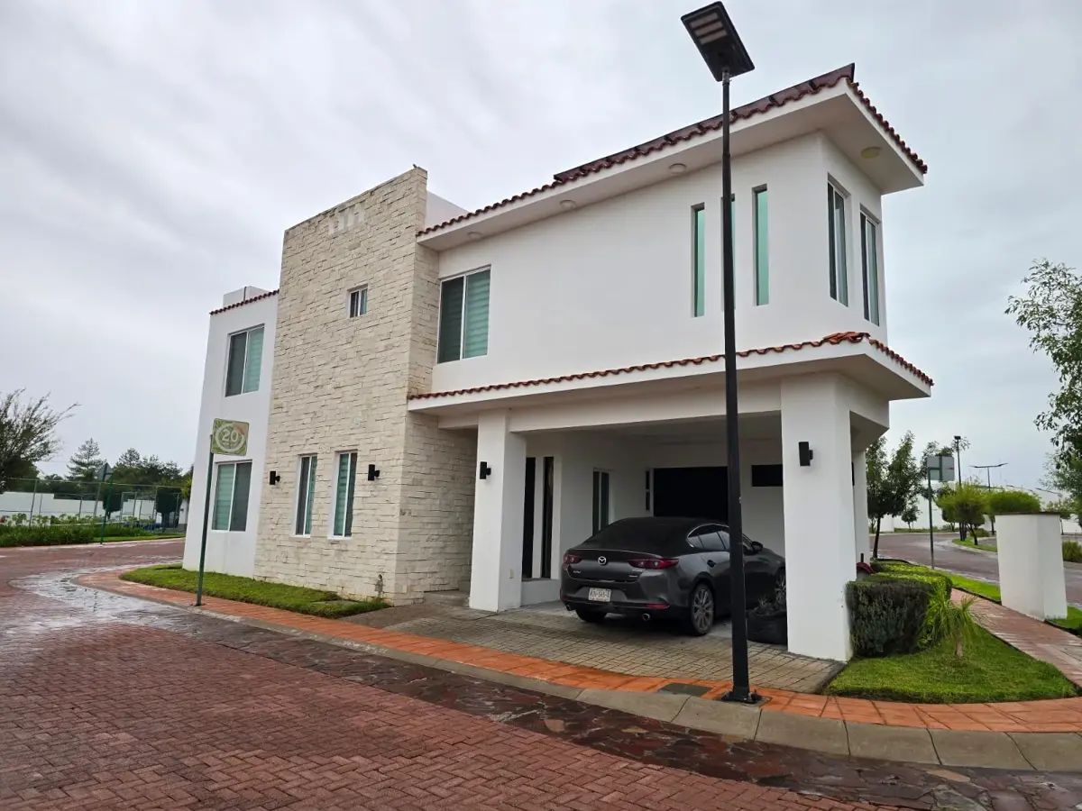 Casa en renta en Ciudad Maderas, El Marqués — foto 1 de 10