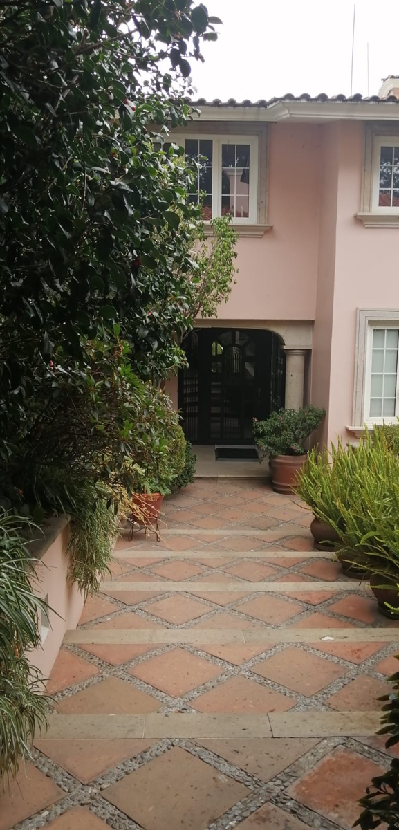 Casa en renta en San Jeronimo Lidice, La Magdalena Contreras — foto 1 de 17