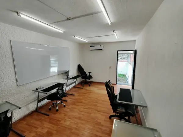Oficina en renta en Arcos Vallarta, Guadalajara — foto 3 de 7