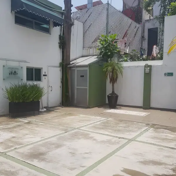 ¡Gran Oportunidad de Inversión! Propiedad Comercial en Venta en Del Valle Centro para consultorios