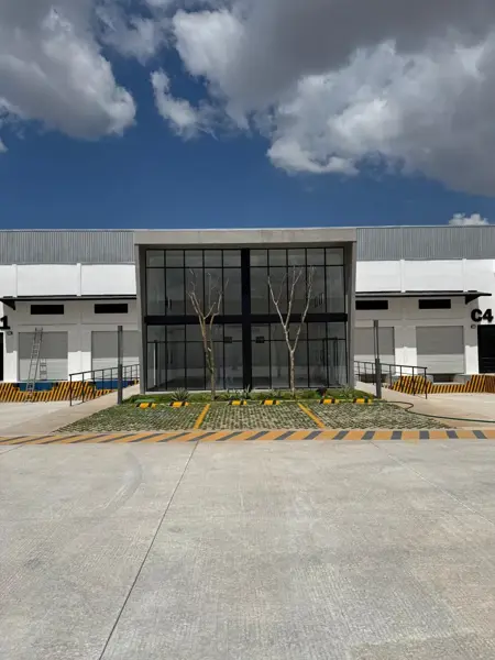 | Bodegas en renta en Complejo Diamante |