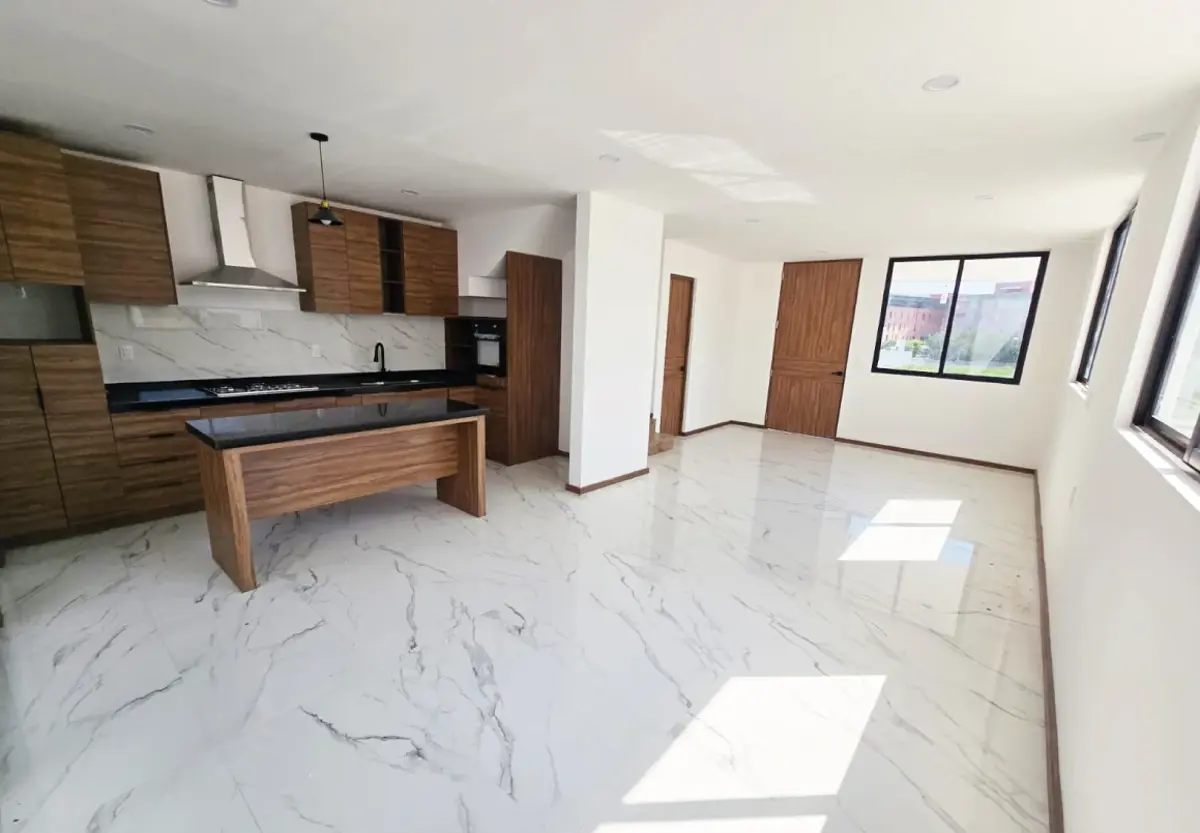 Casa en venta en Cañadas del Bosque, Morelia — foto 1 de 23