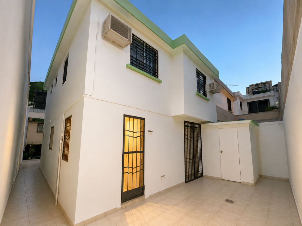 Casa en Venta en Lomas del Paseo, Monterrey, Nuevo León
