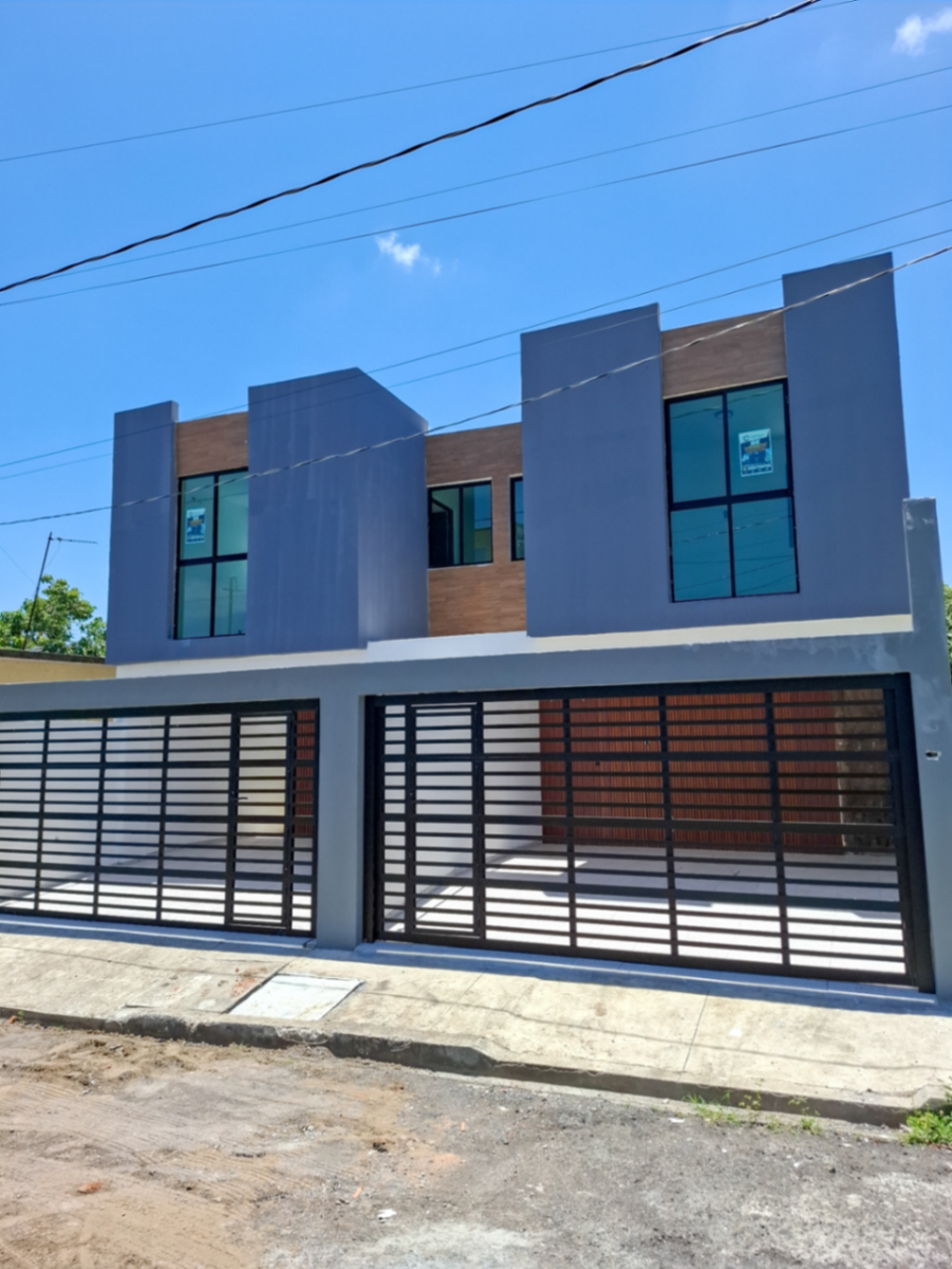 Casa en venta en Jose Lopez Portillo, Boca del Río — foto 1 de 9