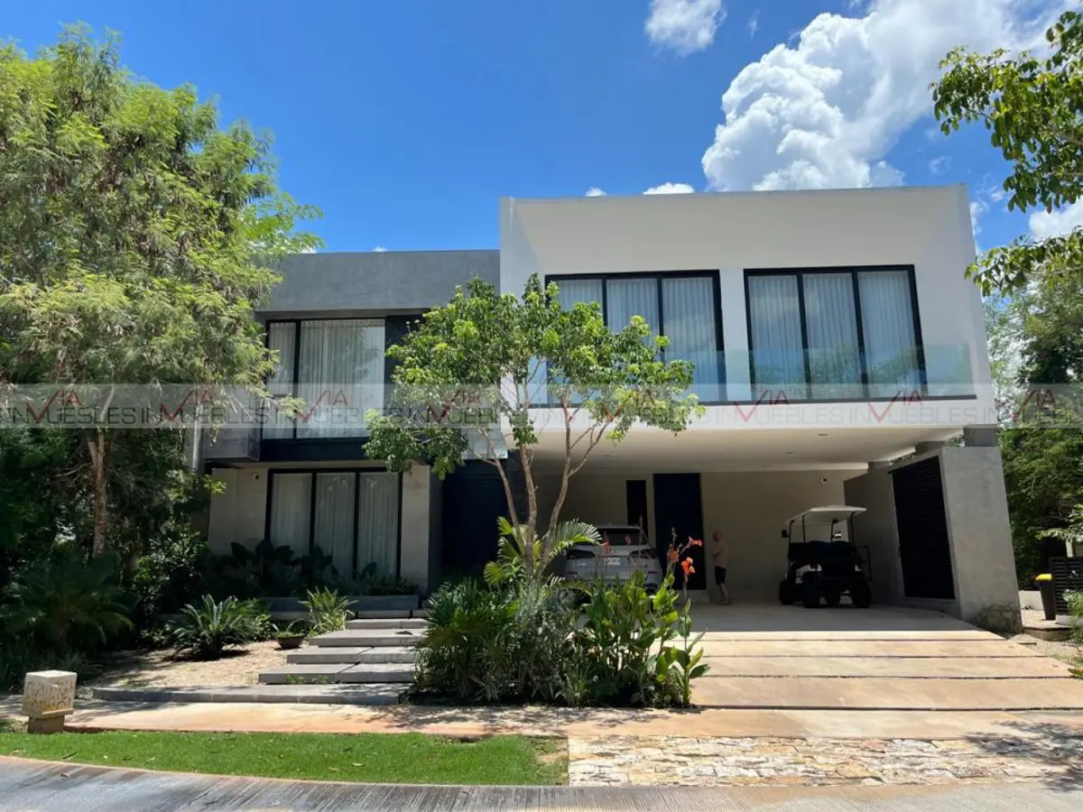Casa en venta en Yucatán Country Club, Mérida — foto 1 de 25