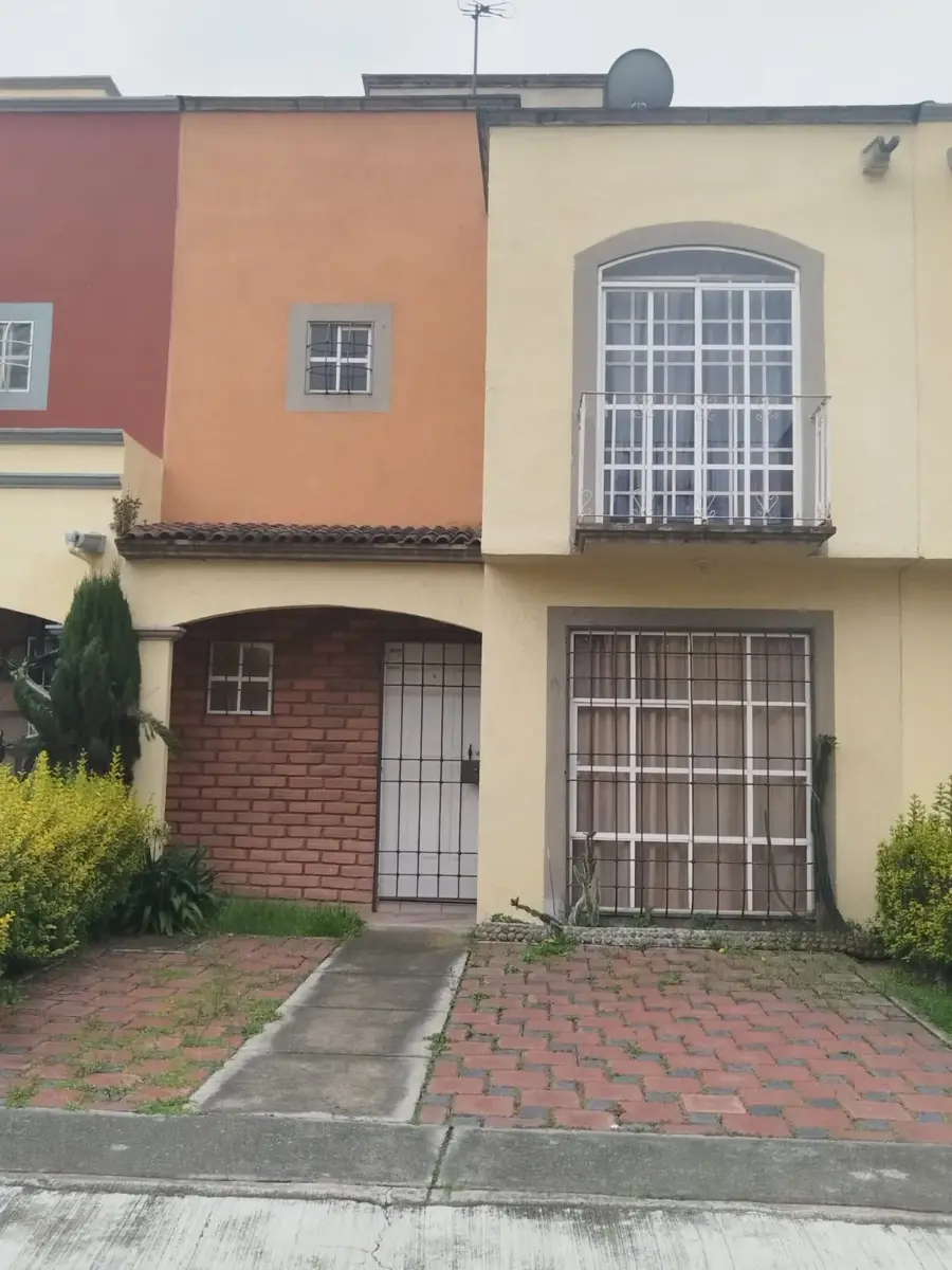 Casa en venta en Hacienda del Valle II, Toluca — foto 1 de 26