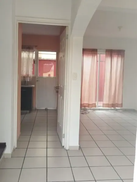 Casa en venta en Hacienda del Valle II, Toluca — foto 2 de 26