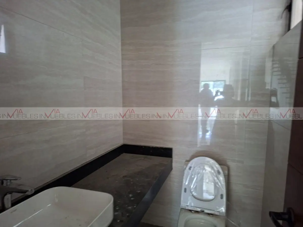 Casa en venta en La Joya Privada Residencial, Monterrey — foto 1 de 12