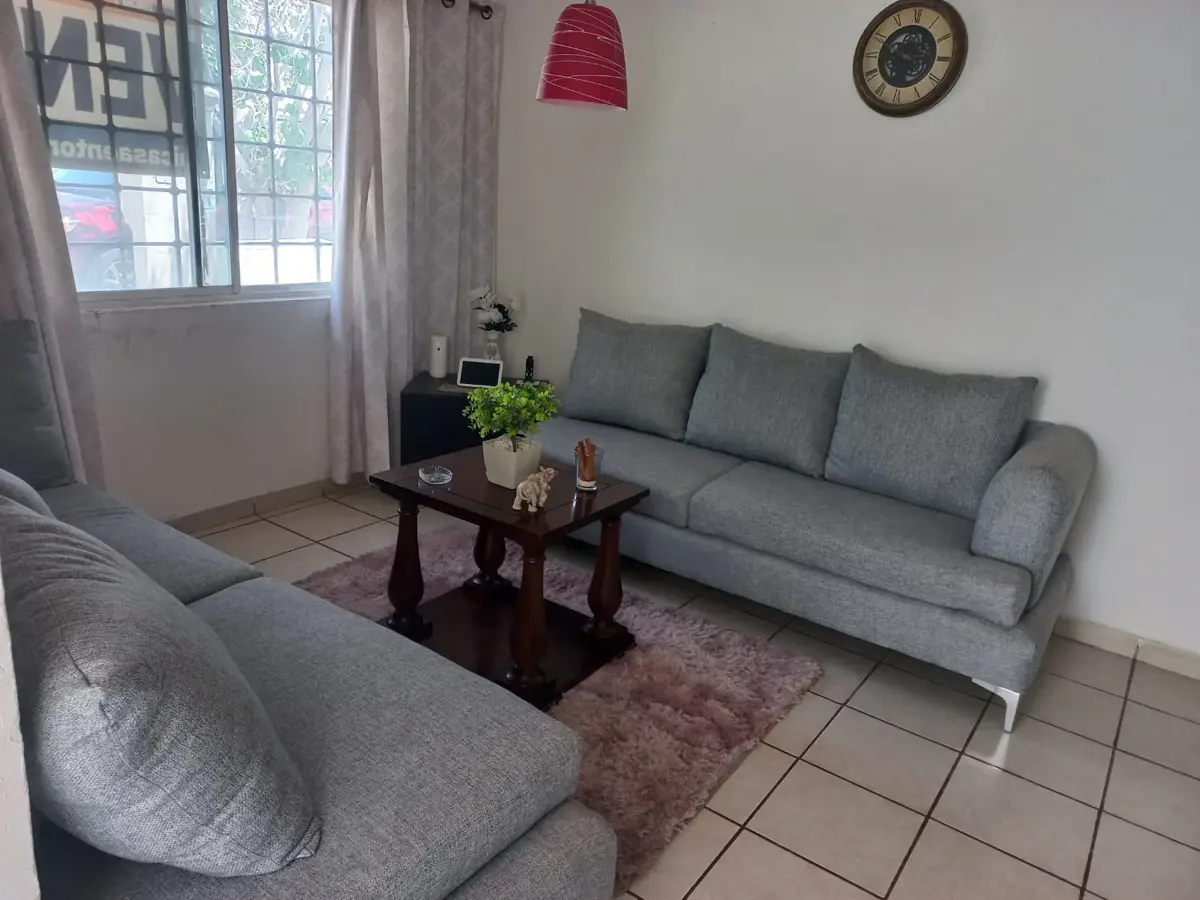 Vista 2 de Casa de 1 Planta en Venta en Palma Real, Viñedos