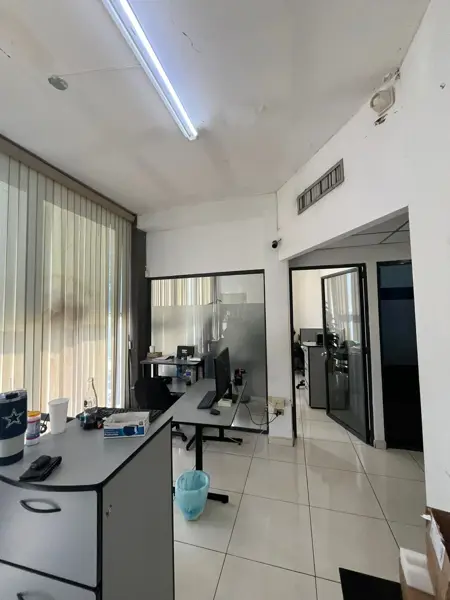 Oficina en Renta en Las Torres, Monterrey, Nuevo León 1