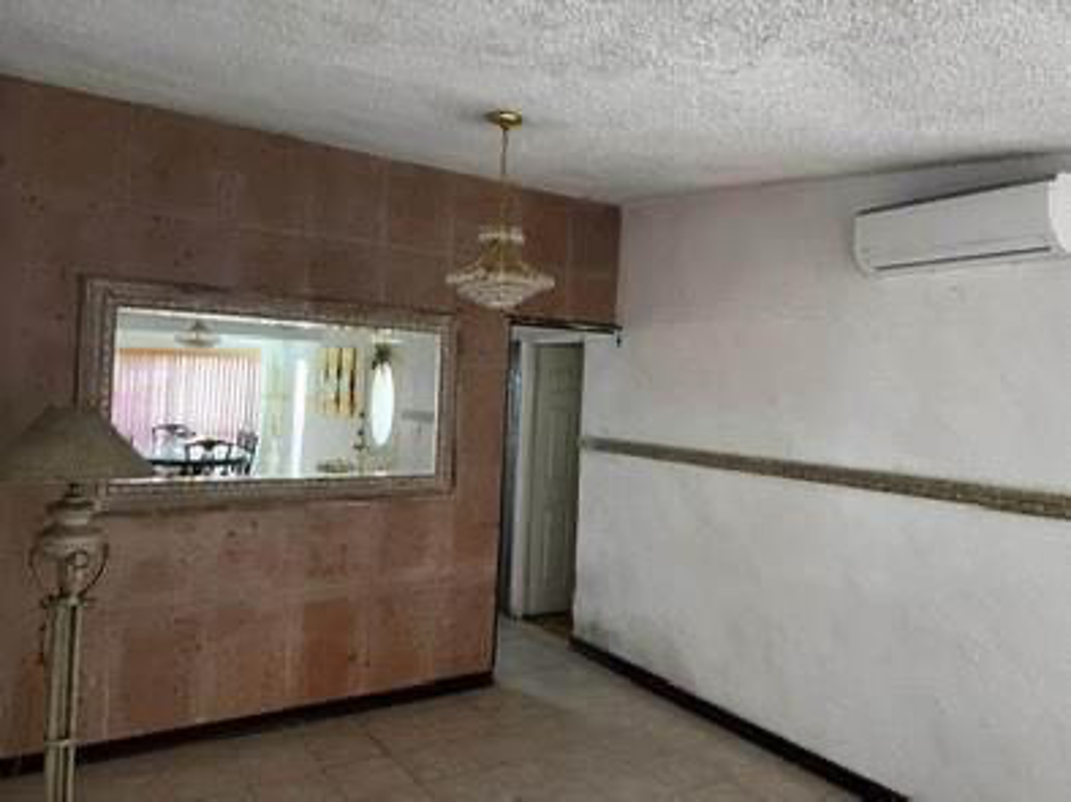 Vista 4 de Casa en Venta en Nuevo San Isidro, Torreón, Coahuila de Zaragoza