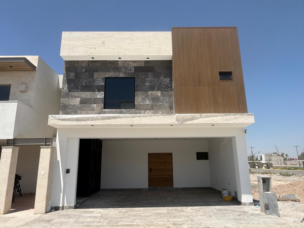 Casa en venta en Los Portales, Torreón — foto 2 de 34