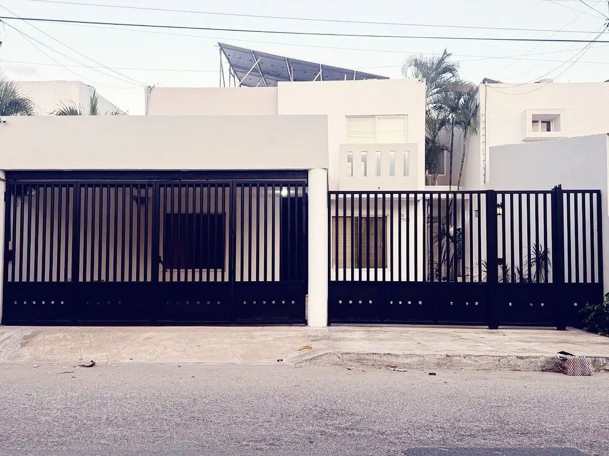 Casa en renta en Montebello, Mérida — foto 1 de 16