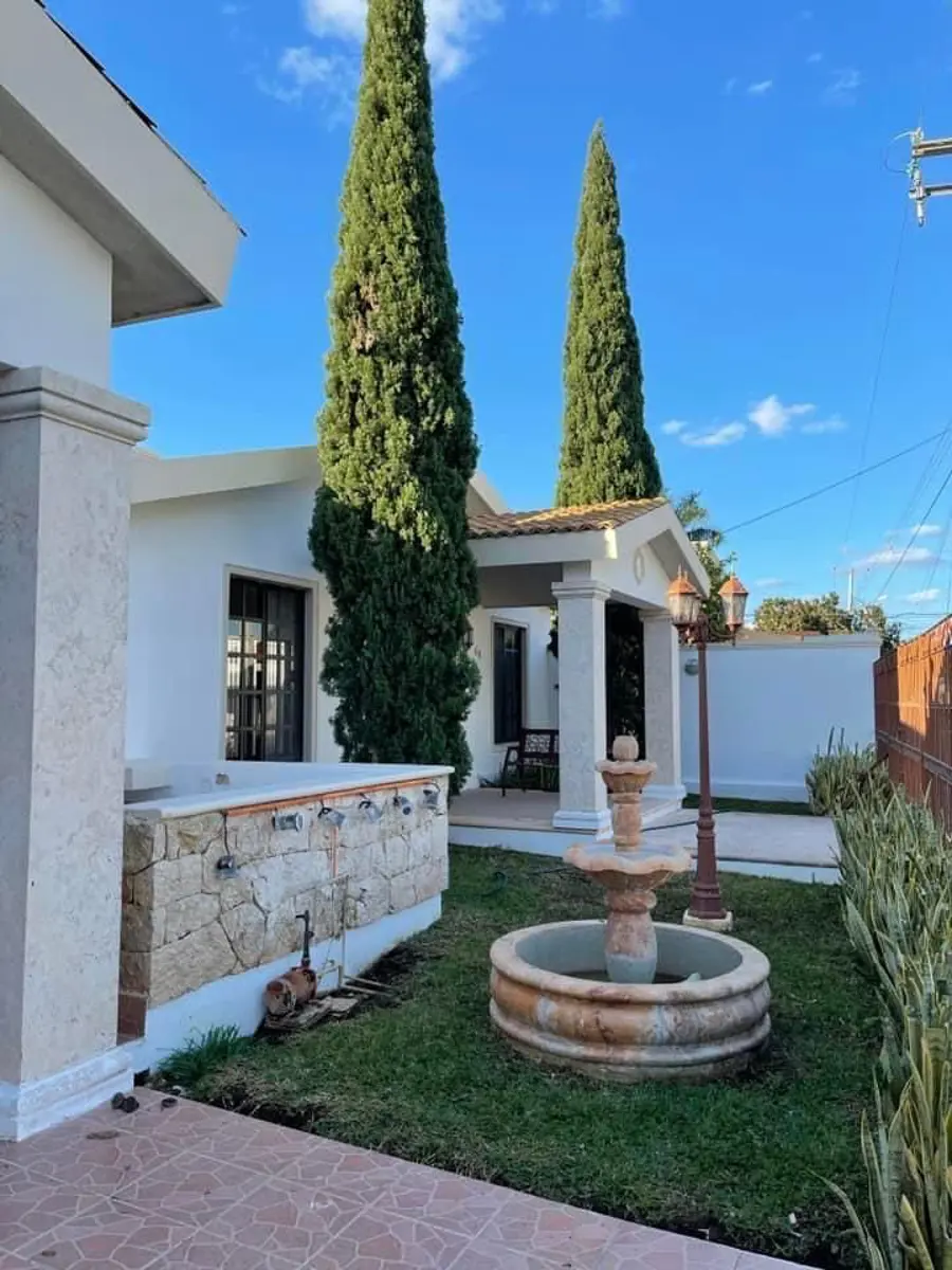 Casa en venta en San Antonio Cinta, Mérida — foto 1 de 10