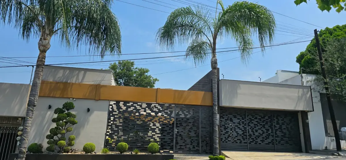 Casa en venta en Las Cumbres, Monterrey — foto 1 de 30