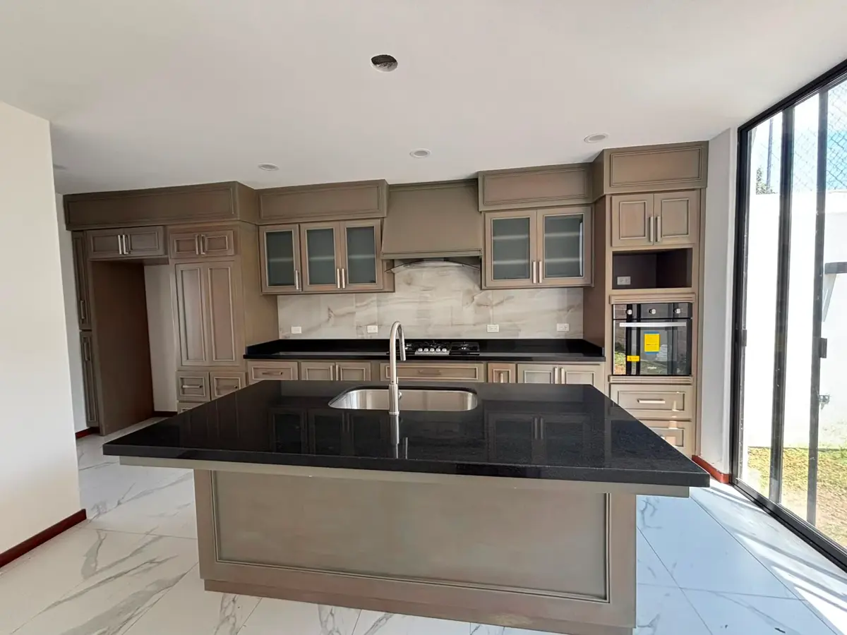 Casa en venta en Arboreto, San Pedro Cholula — foto 1 de 142