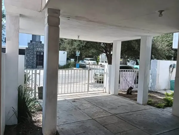 Casa en venta en Mitras Poniente, García — foto 3 de 7