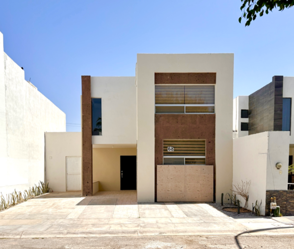 Casa en venta en Senderos, Torreón.