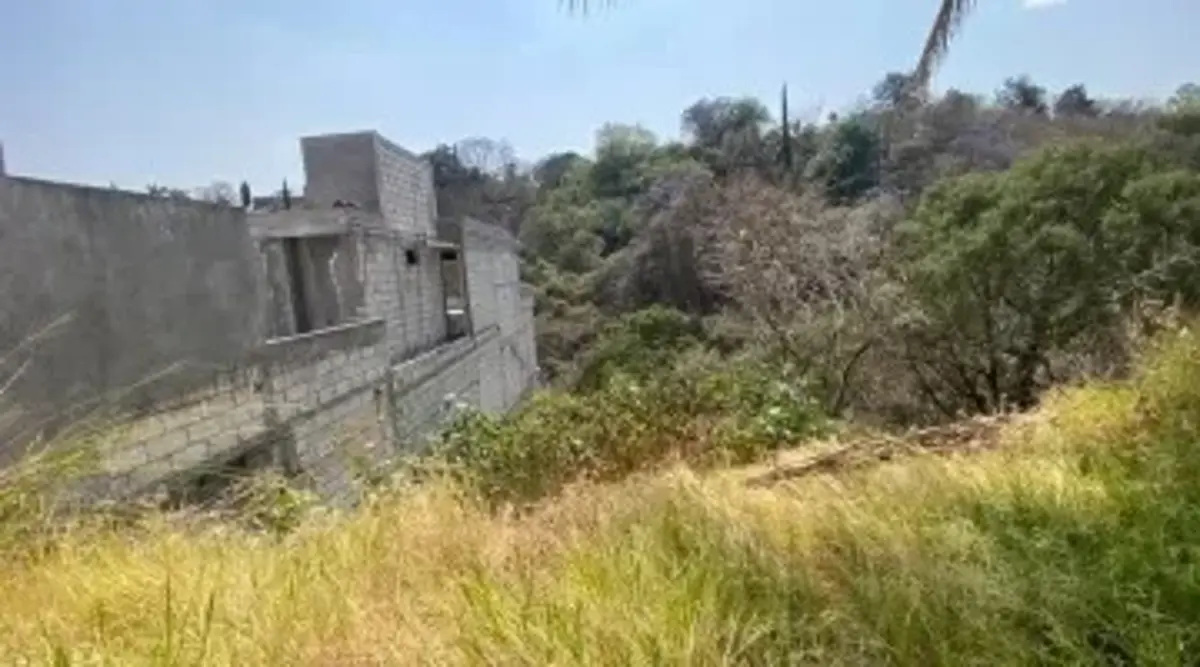 Terreno en venta en Lomas de Tzompantle, Cuernavaca — foto 1 de 3